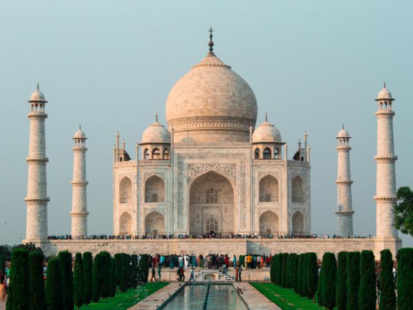 "India espiritual y Tailandia exótica"