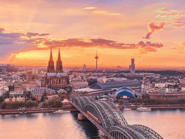 "Turquía, Dubái y Europa: Sueños de Viaje"